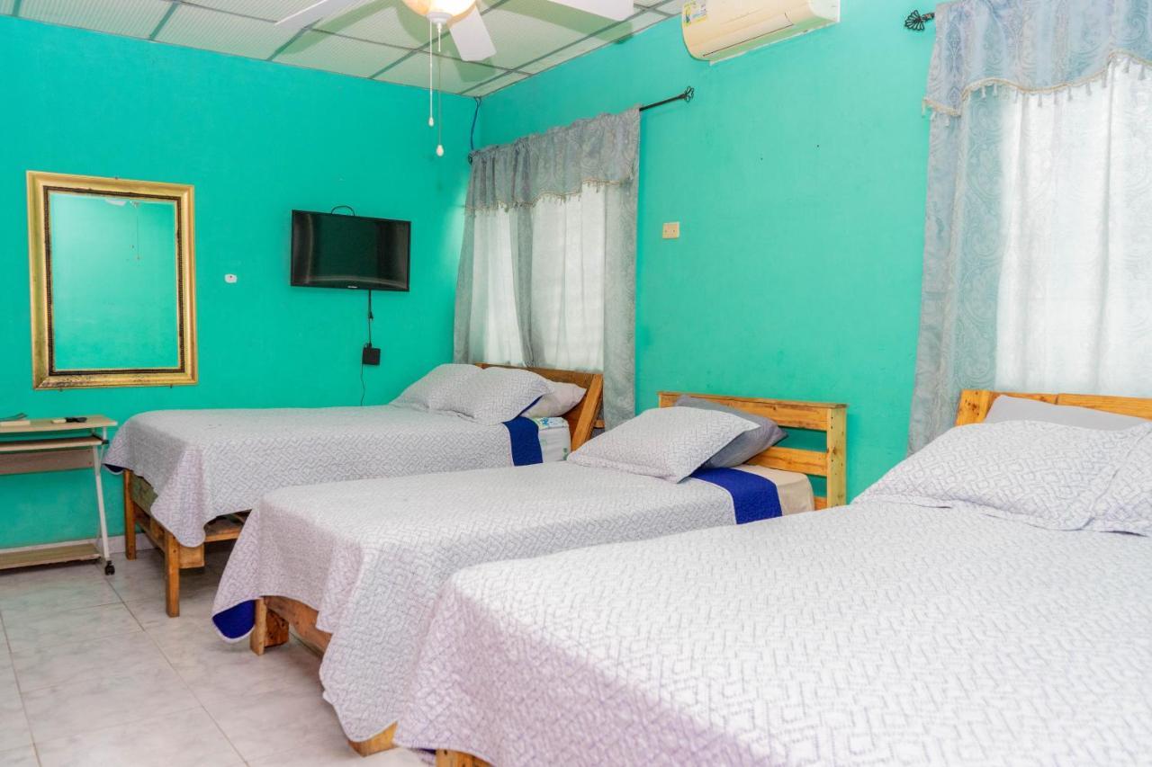 Hostal Familiar Argenal David Exterior photo